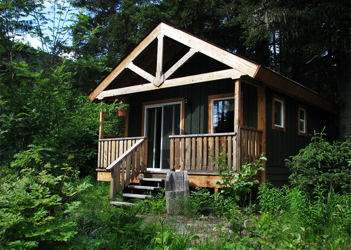Annikas Guesthouse is a charming, handcrafted Swedish-style cabin near Seward that features warm details and glacier views.